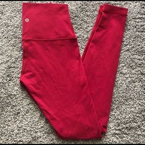 LIMITED TIME** red Wunder Under high rise leggings